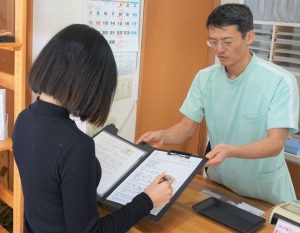 けん幸整体院こまつの受付